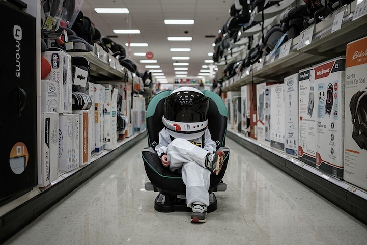 Niño astronauta de Aaron Sheldon